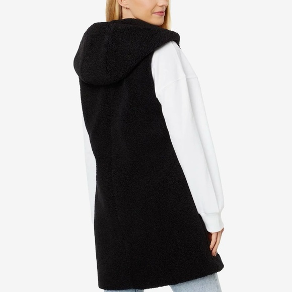 Sam Edelman NWOT Hooded Faux Fur
Teddy Vest Medium - Picture 4 of 12